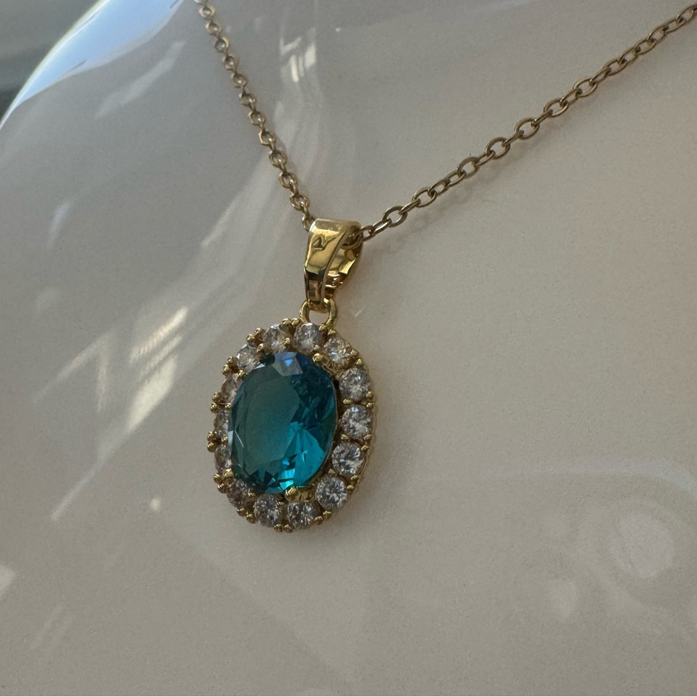 Ocean Blue Crystal Pendant Made with Authentic Swarovski Crystals - Picture 5 of 8